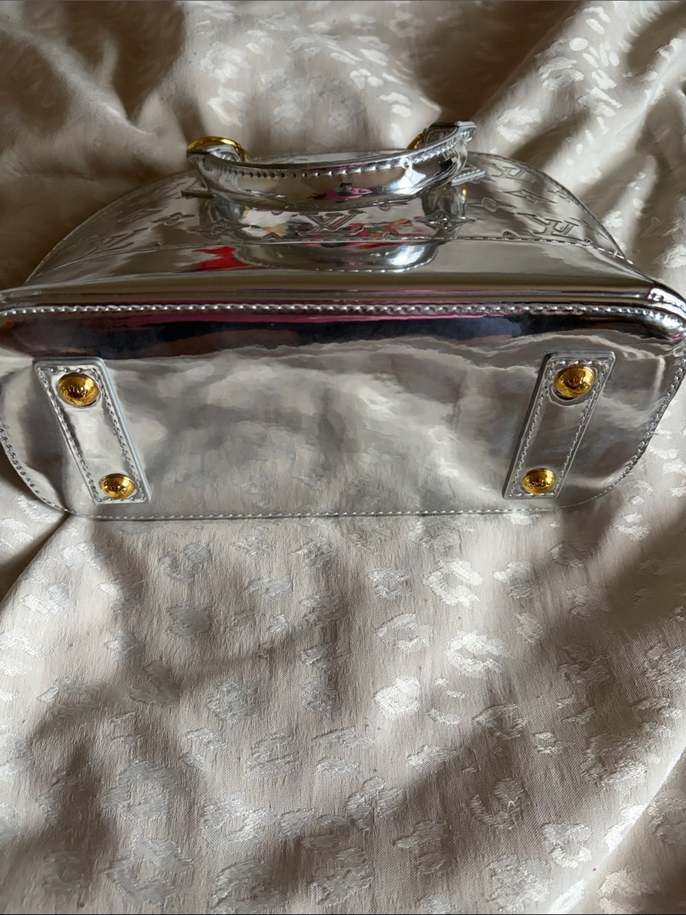 Louis Vuitton Silver Alma BB Patent Satchel - Picture 3 of 4